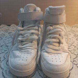 Nike Boys Court Borough Mid 2 CD7782-100 White Casual Basketball Sneaker Size 6Y